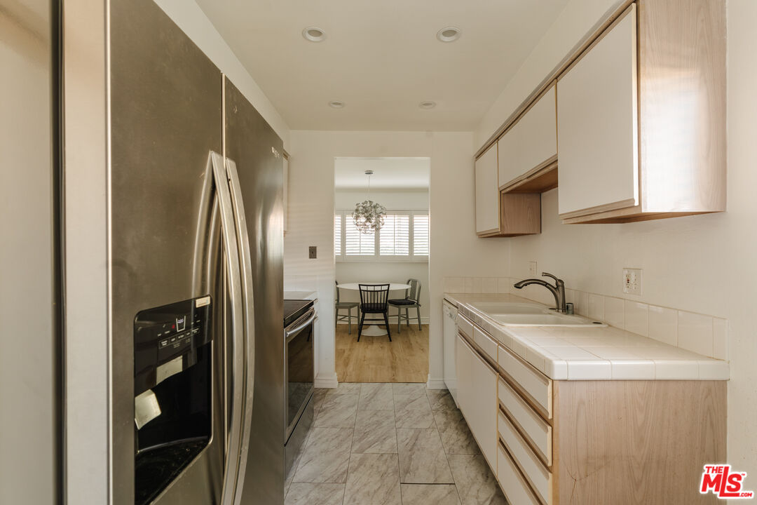 4724 Park Granada Unit: 217