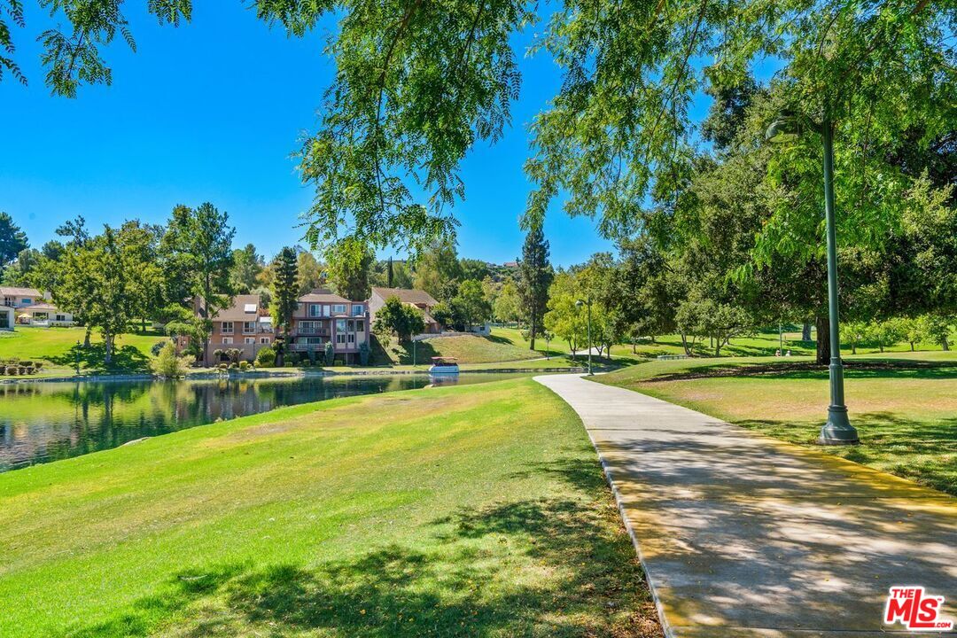 4724 Park Granada Unit: 217