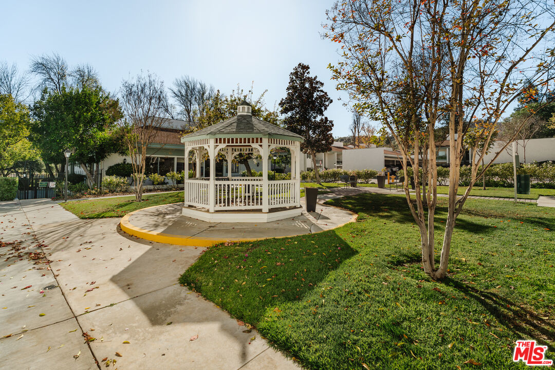 4724 Park Granada Unit: 217