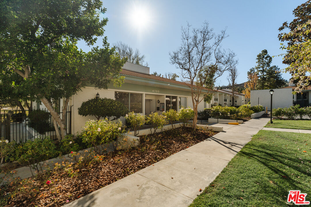 4724 Park Granada Unit: 217