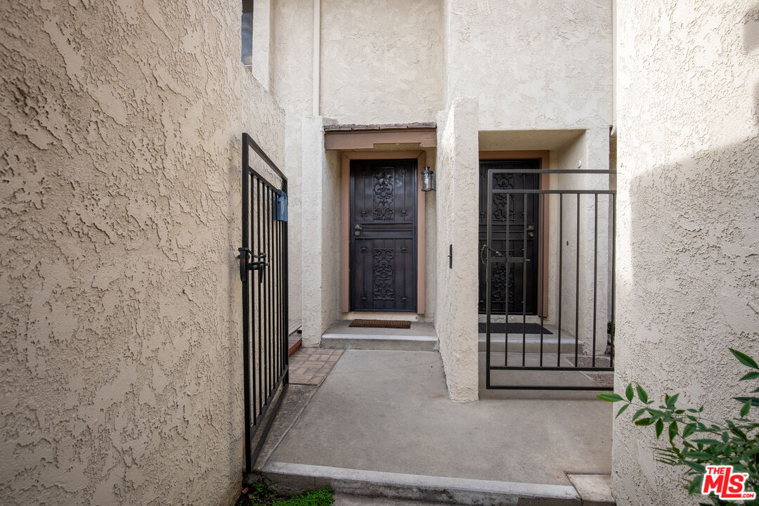 5235 Village Circle Dr