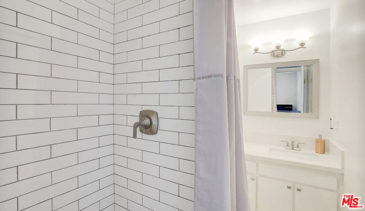 7742 Redlands St Unit: H2021