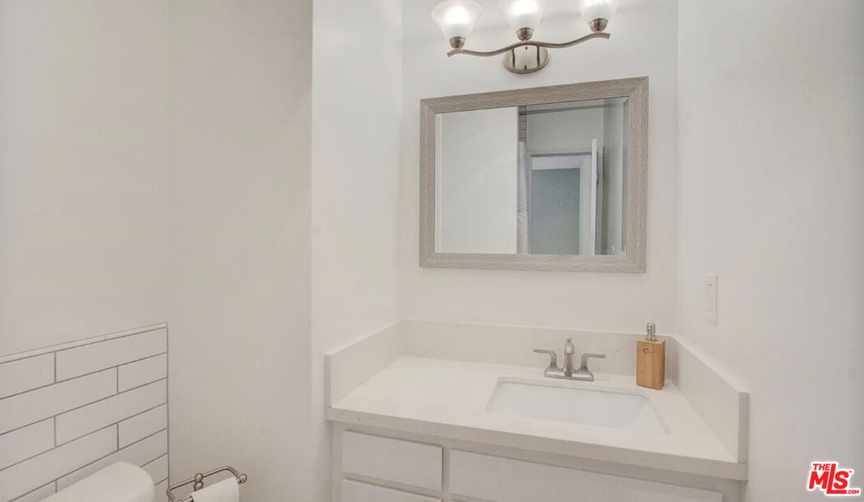 7742 Redlands St Unit: H2021