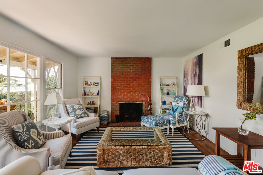 229 Viejo St