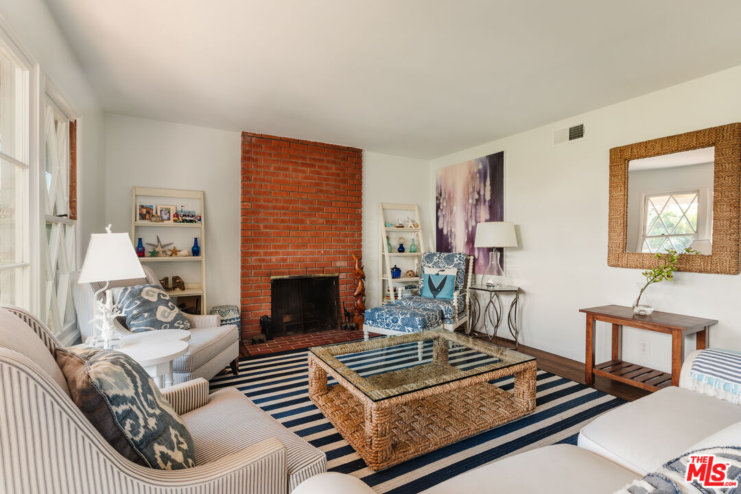 229 Viejo St