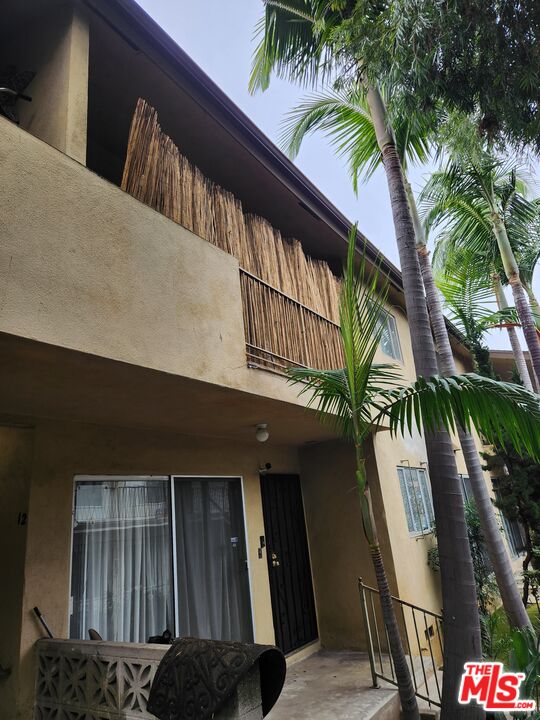 2018 Locust Ave Unit: 13