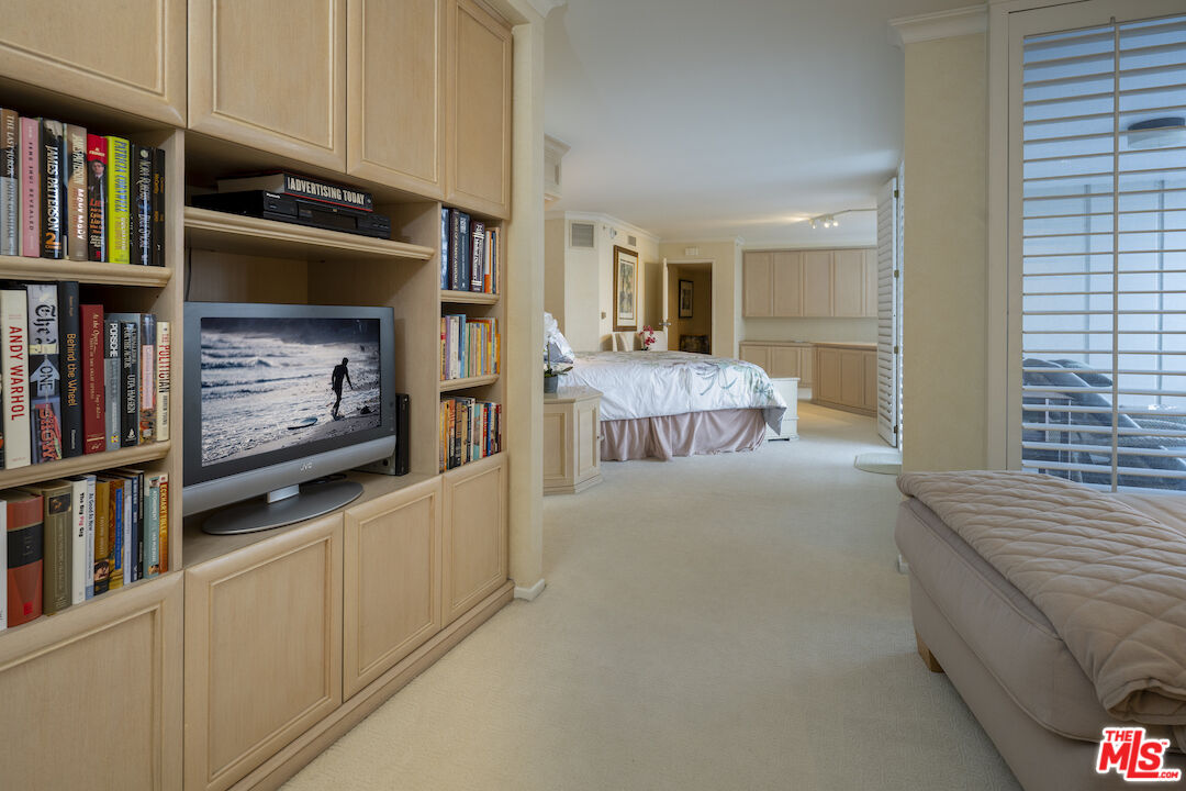 201 Ocean Ave Unit: 1904-1905B