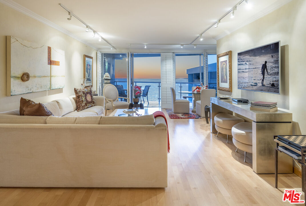 201 Ocean Ave Unit: 1904-1905B