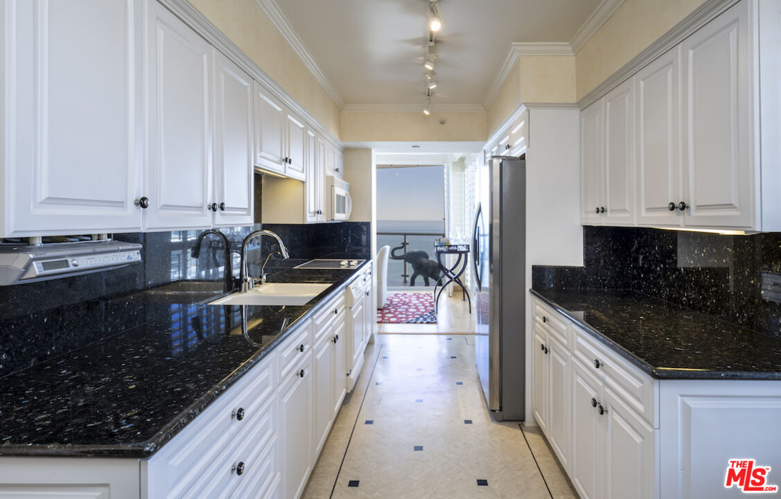 201 Ocean Ave Unit: 1904-1905B