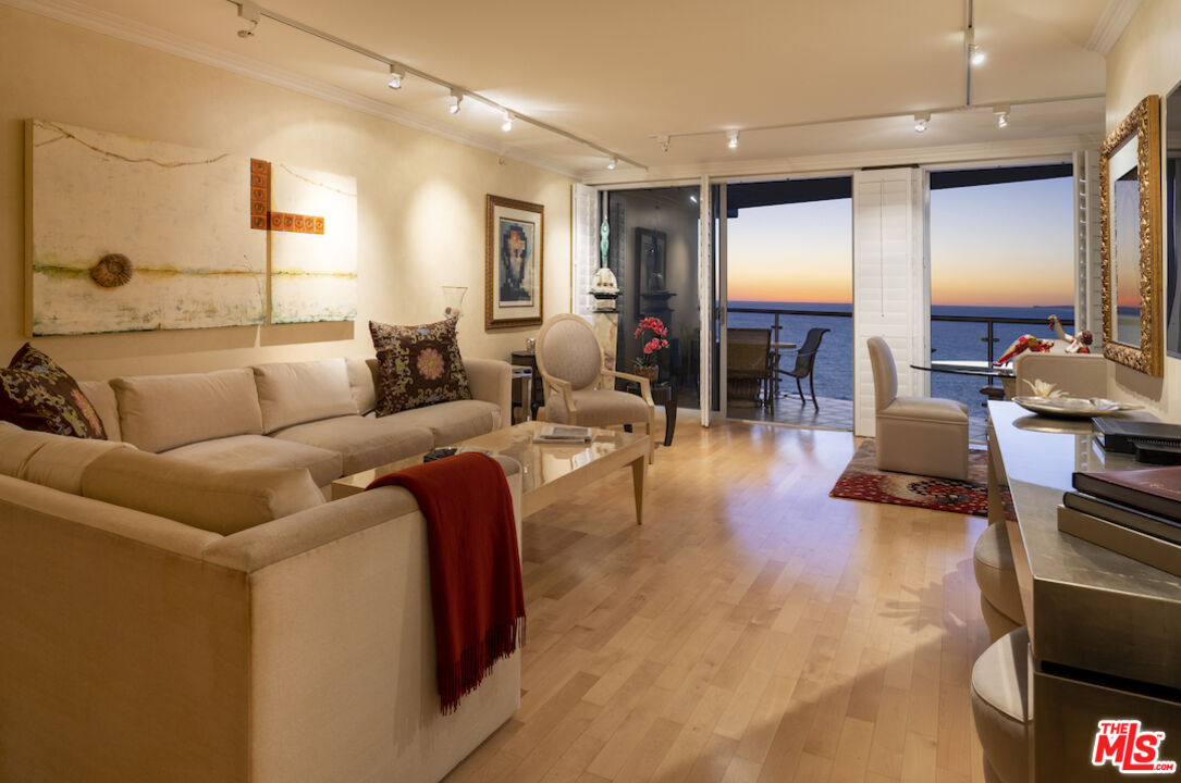 201 Ocean Ave Unit: 1904-1905B