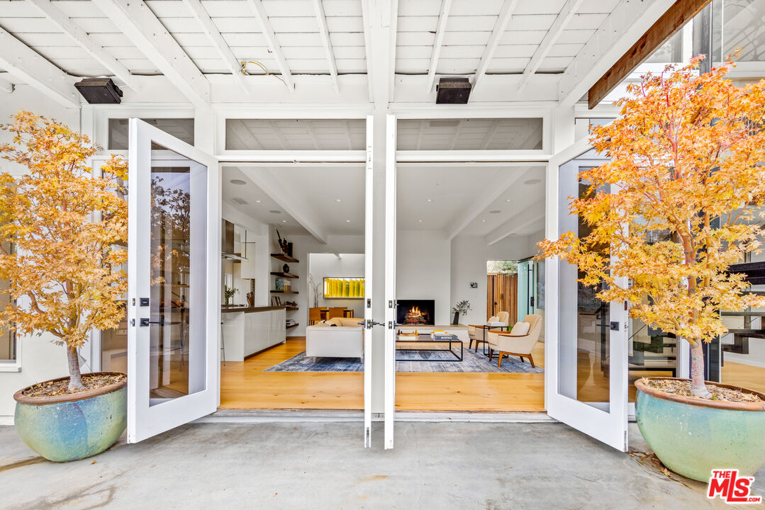 354 Amalfi Dr