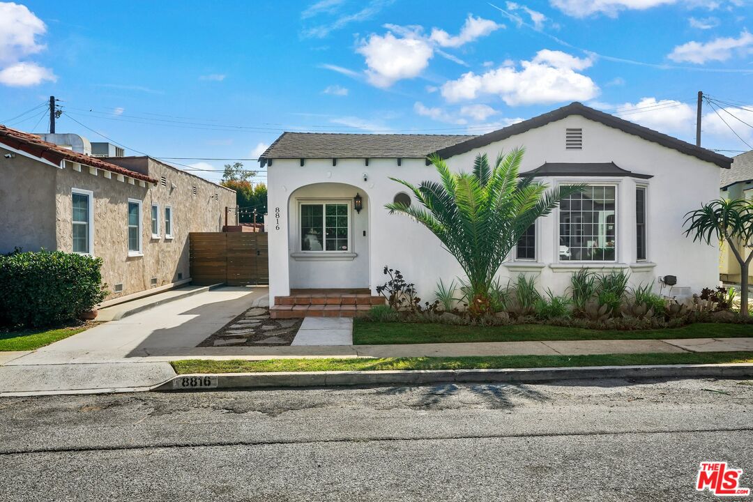 8816 David Ave