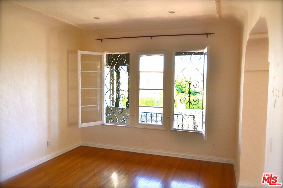8673 W Olympic Blvd