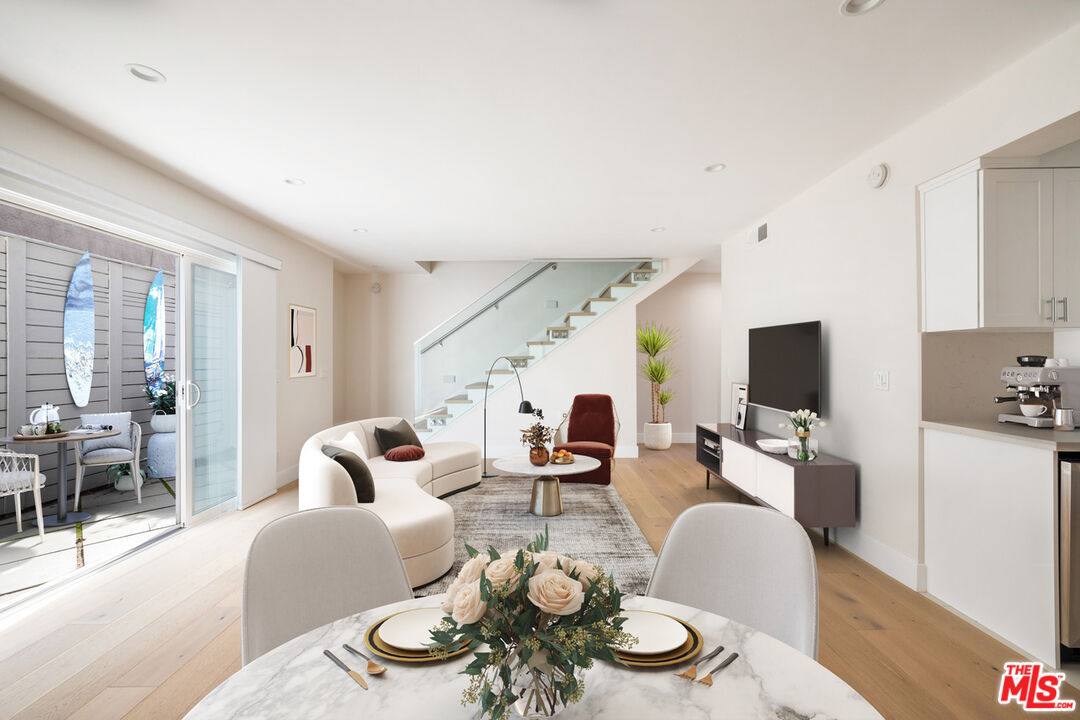 1329 Harvard St Unit: 3