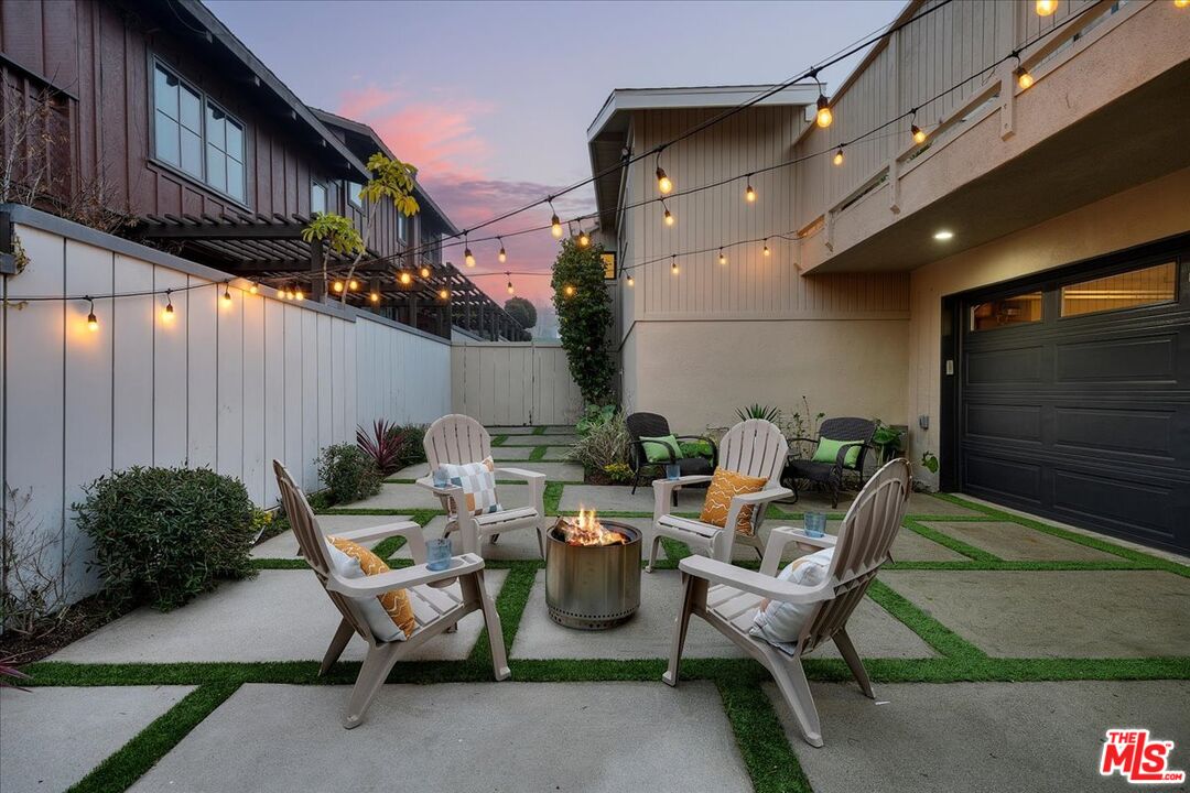 3001 N Valley Dr