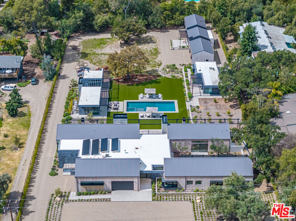 1225 Shippee Ln