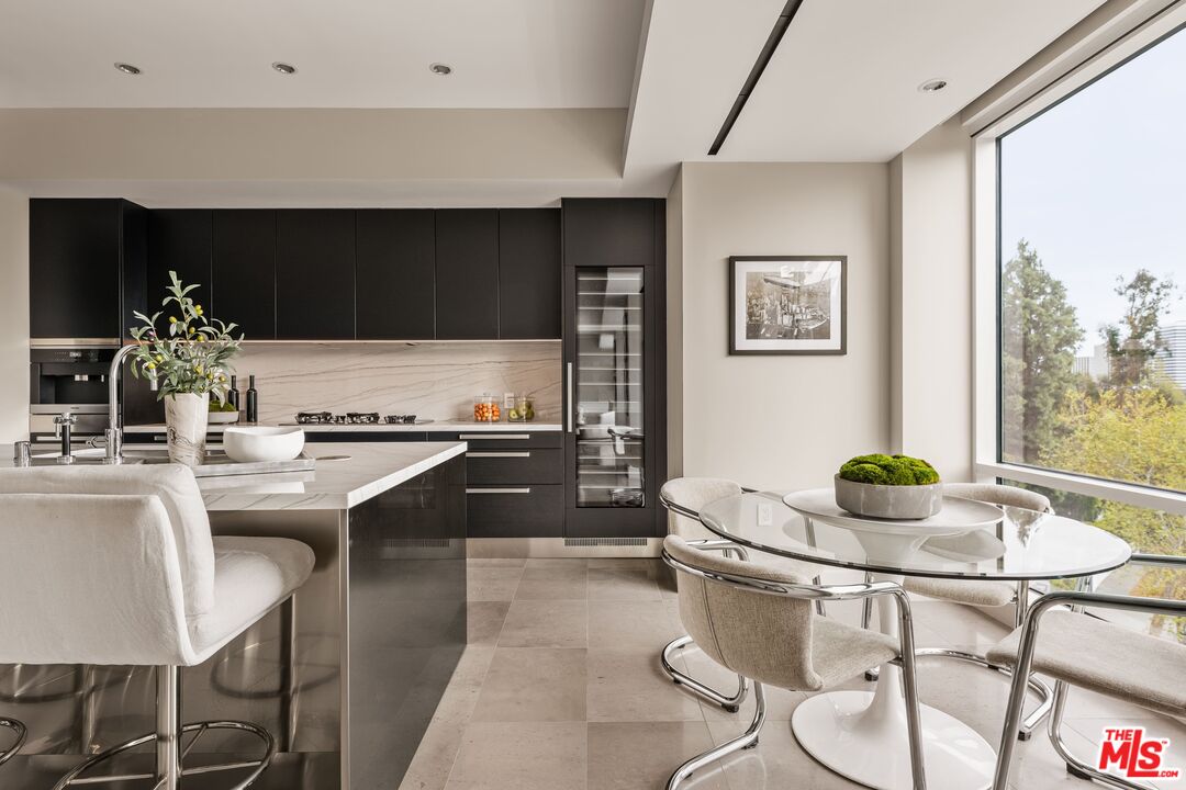 1200 Club View Dr Unit: 3S