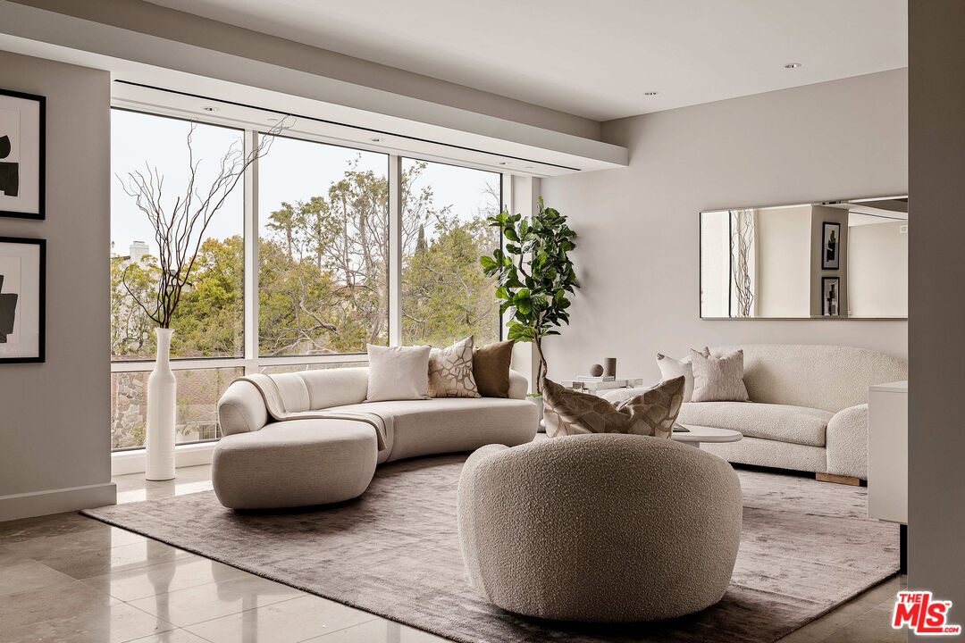 1200 Club View Dr Unit: 3S