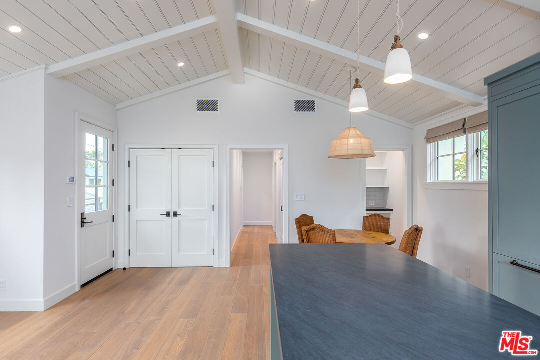 820 Brent Ave
