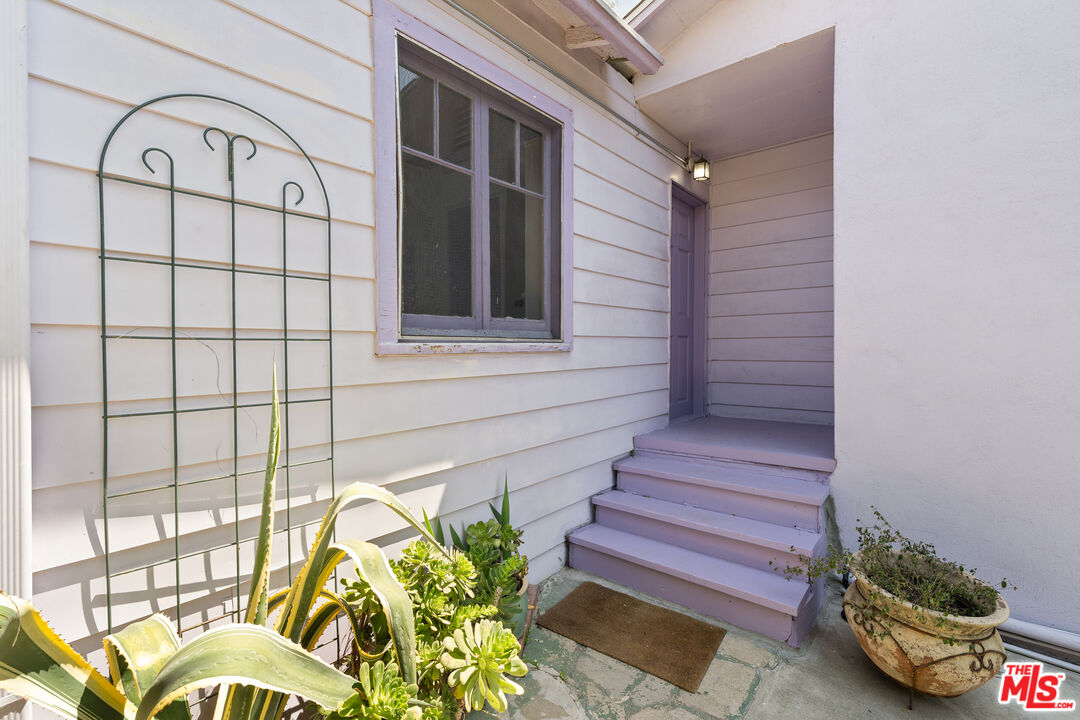 339 W Avenue 45
