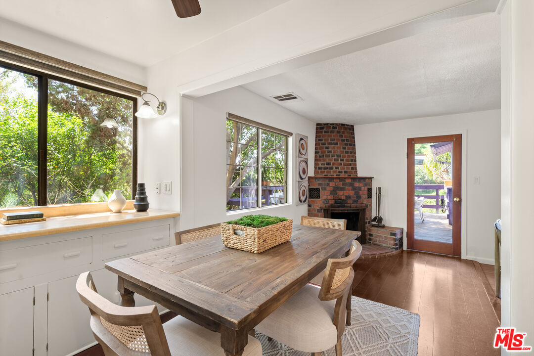 339 W Avenue 45