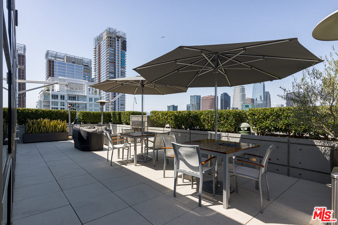 1155 S Grand Ave Unit: 305