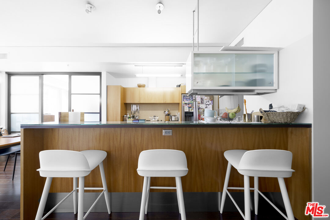 1155 S Grand Ave Unit: 305