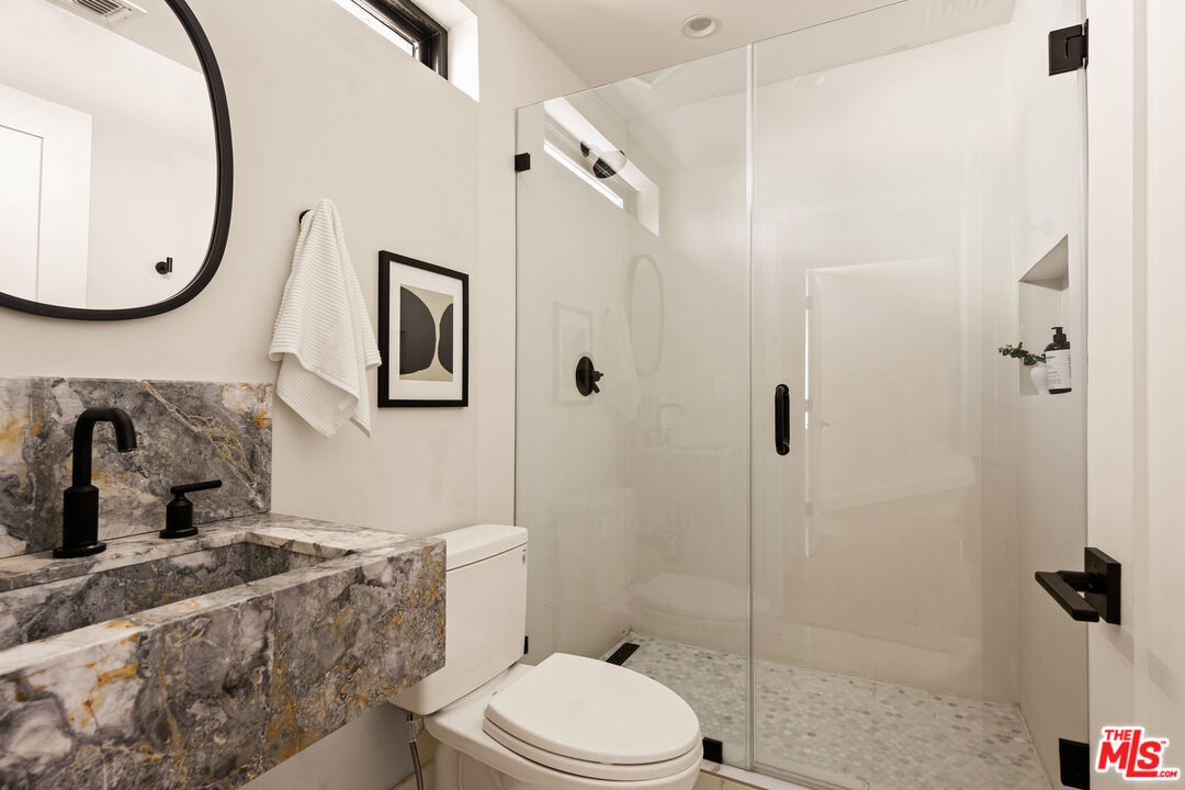3657 Alta Mesa Dr