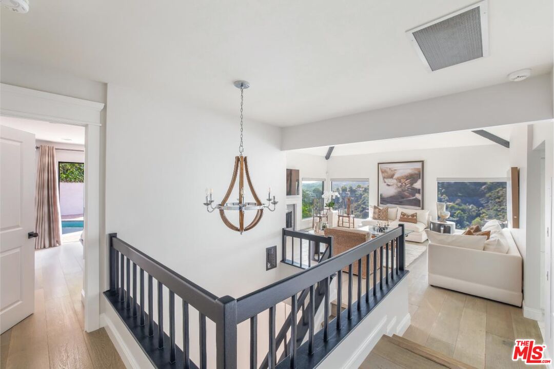 1111 Somera Rd