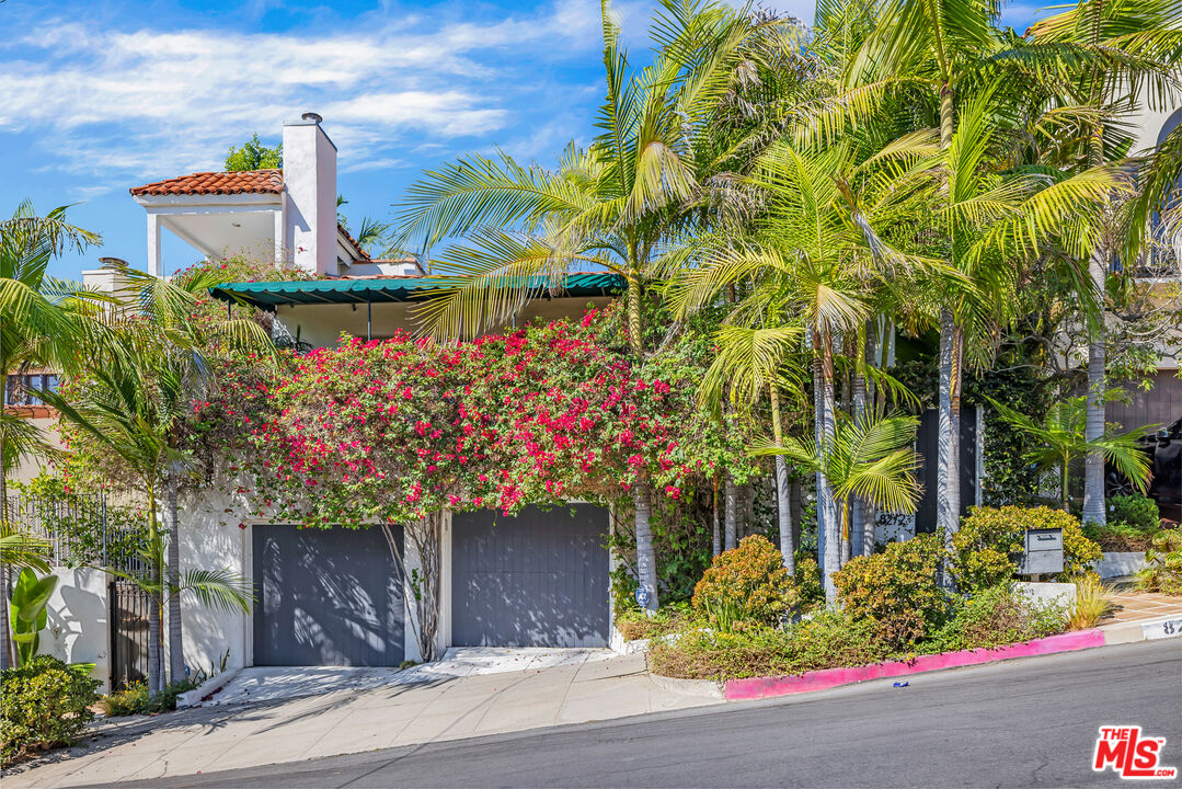 8272 Marmont Ln