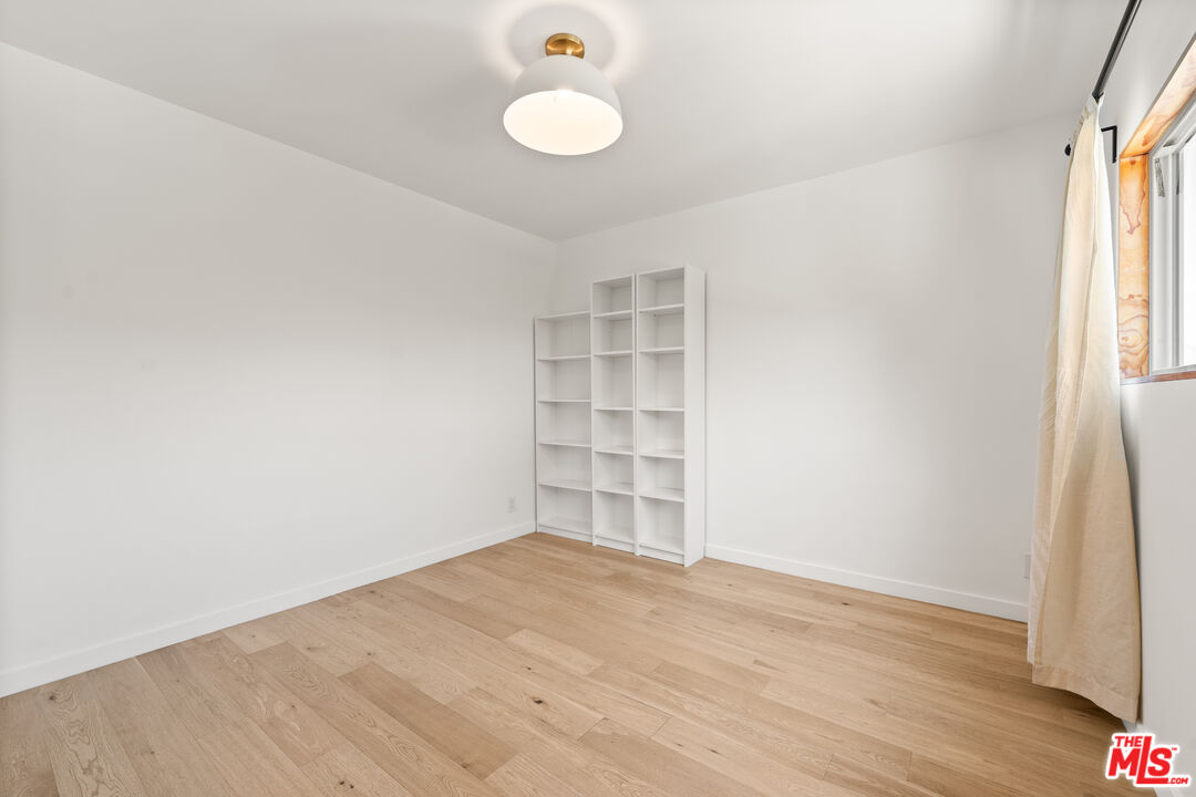 2135 Bellevue Ave Unit: 1