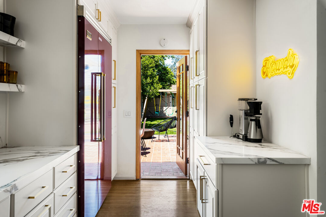 313 W Elm Ave