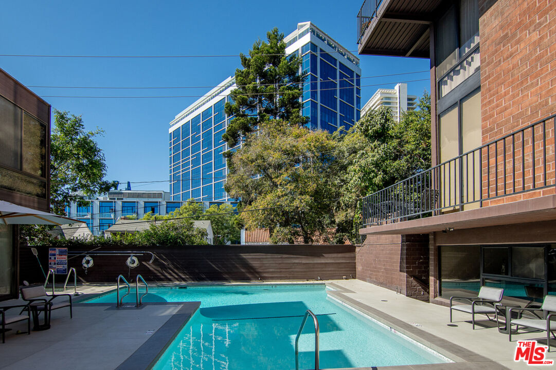 1033 Carol Dr Unit: T13