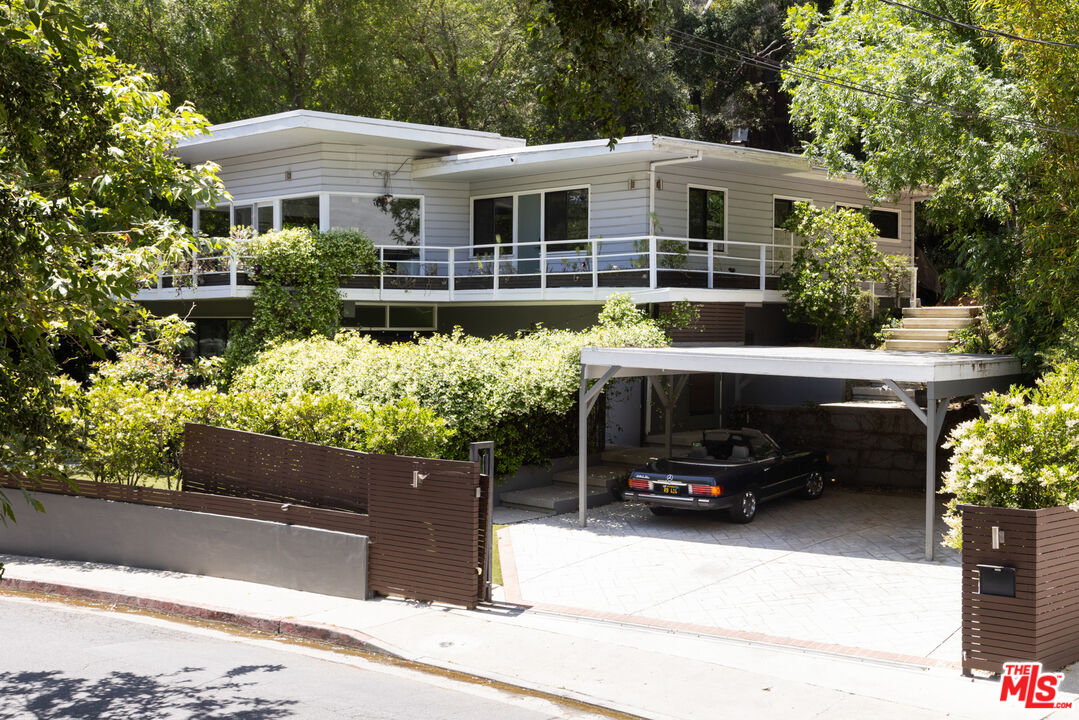 2401 Laurel Pass
