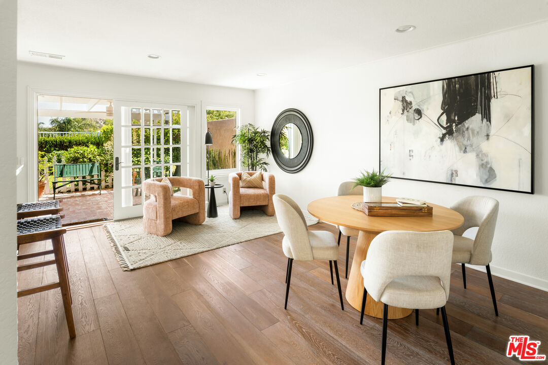 24711 Via Madera