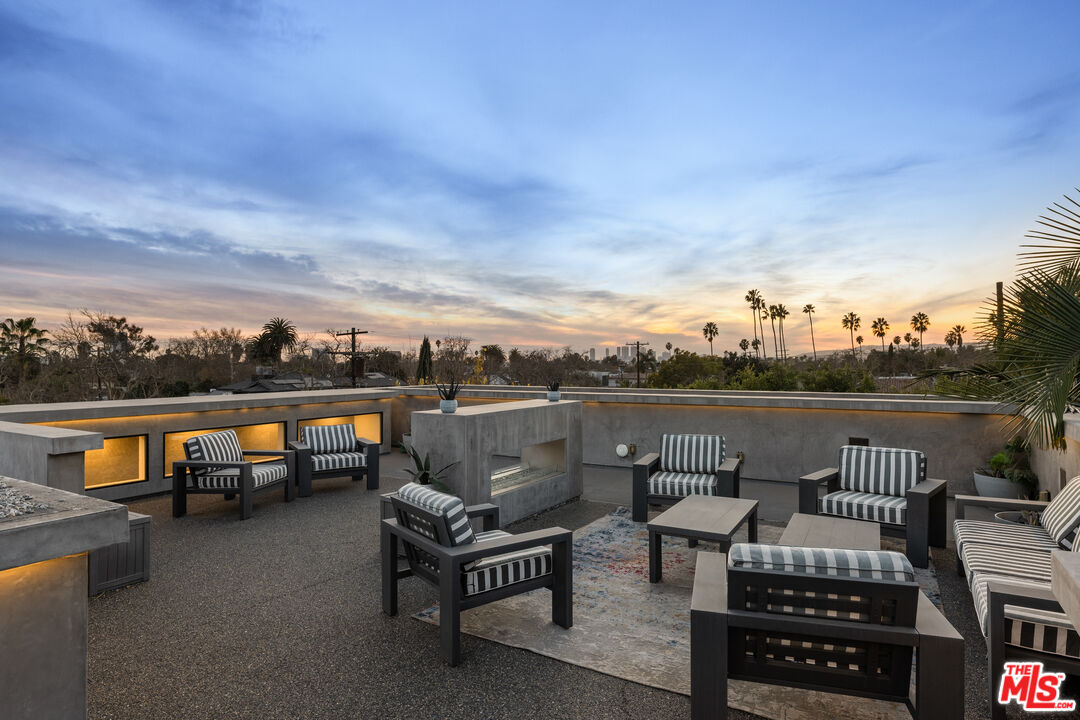 607 N Alta Vista Blvd
