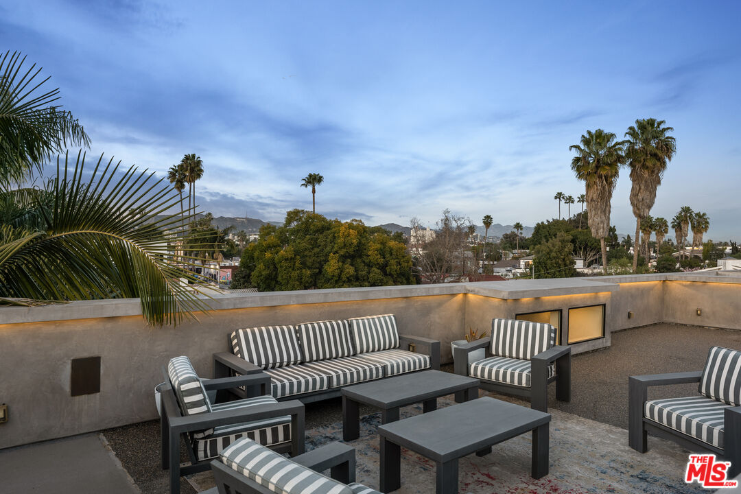607 N Alta Vista Blvd