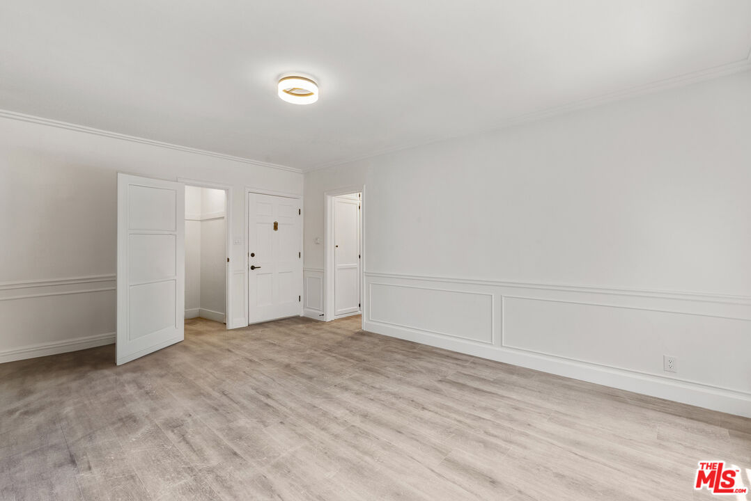 308 S Reeves Dr Unit: 310D