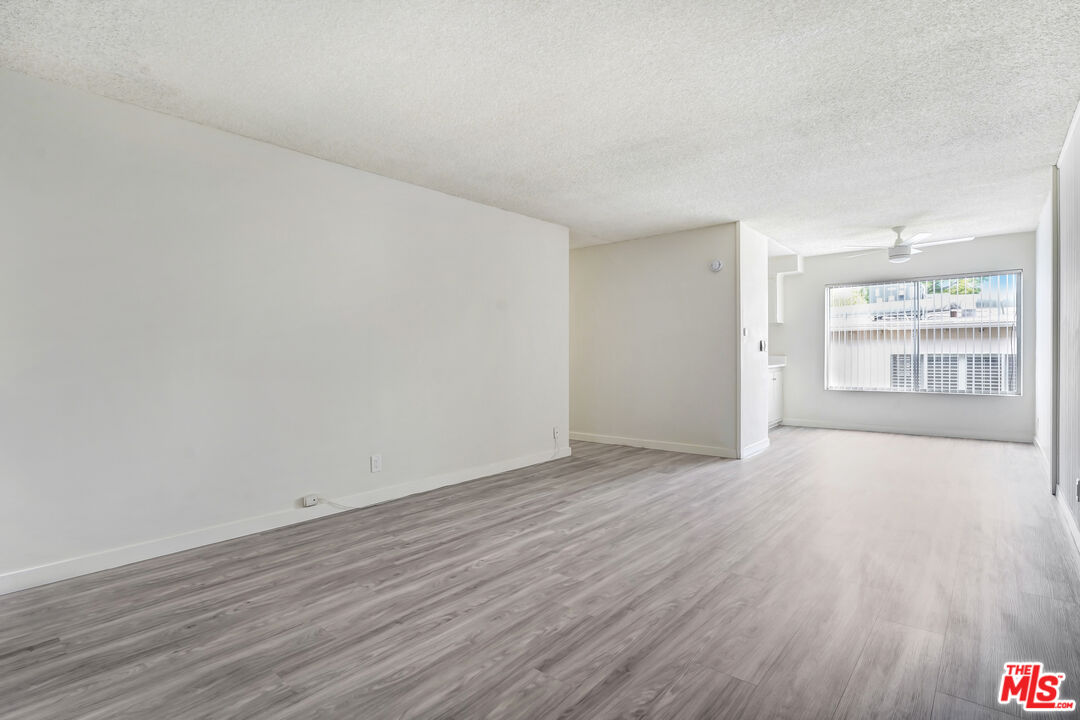 1134 N Clark St Unit: 304