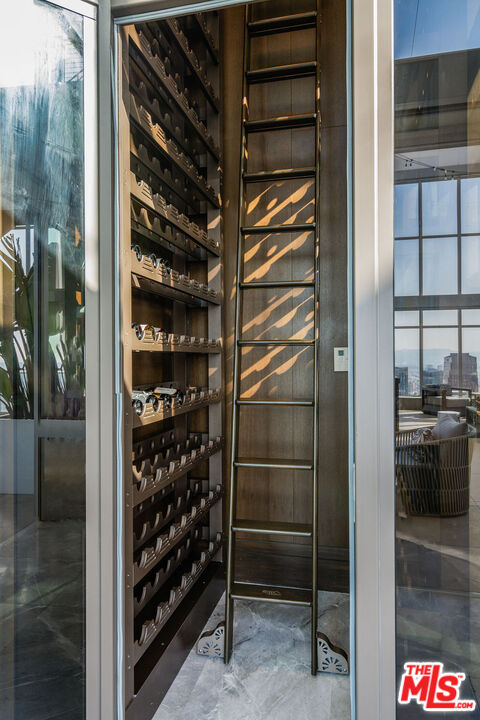 825 S Hill St Unit: Penthouse