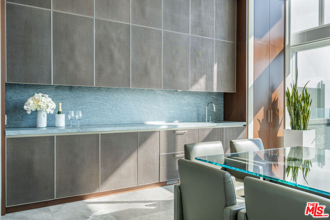 825 S Hill St Unit: Penthouse