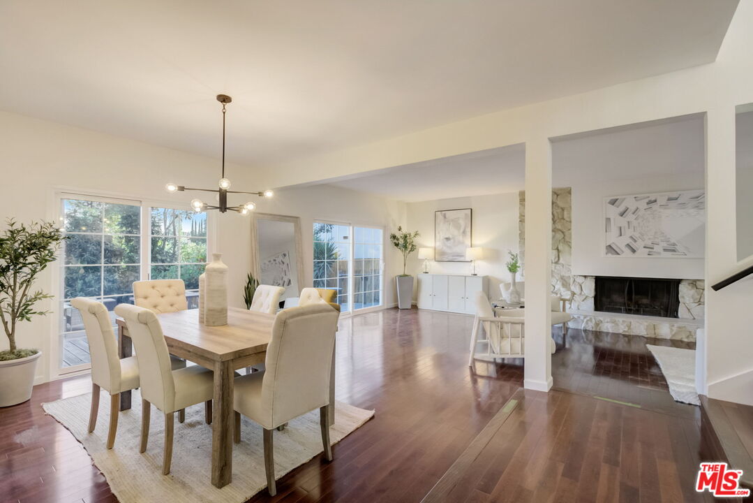 4990 Llano Dr