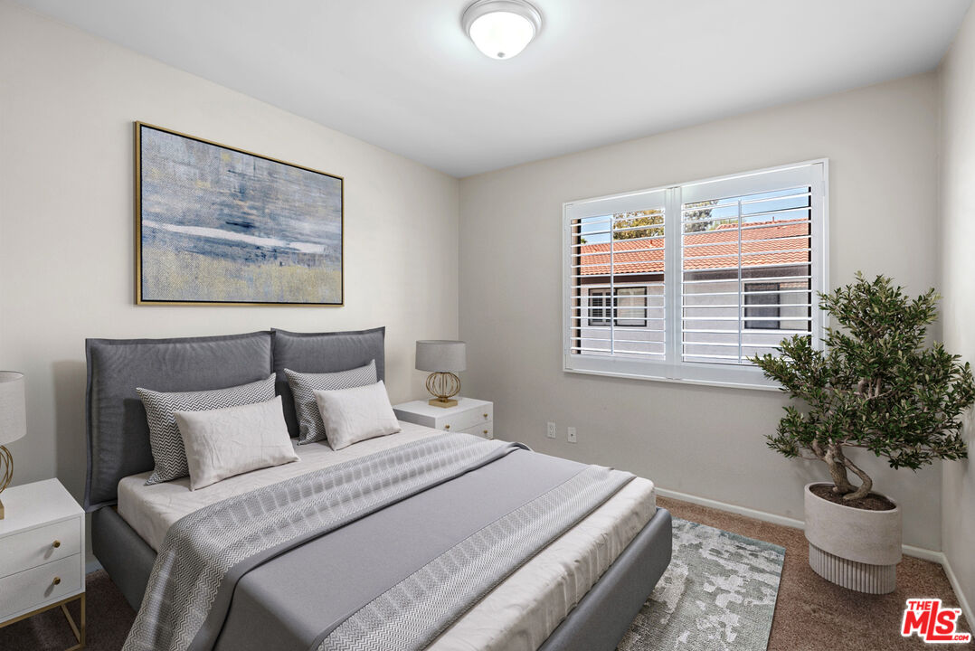 6265 Canoga Ave Unit: 38
