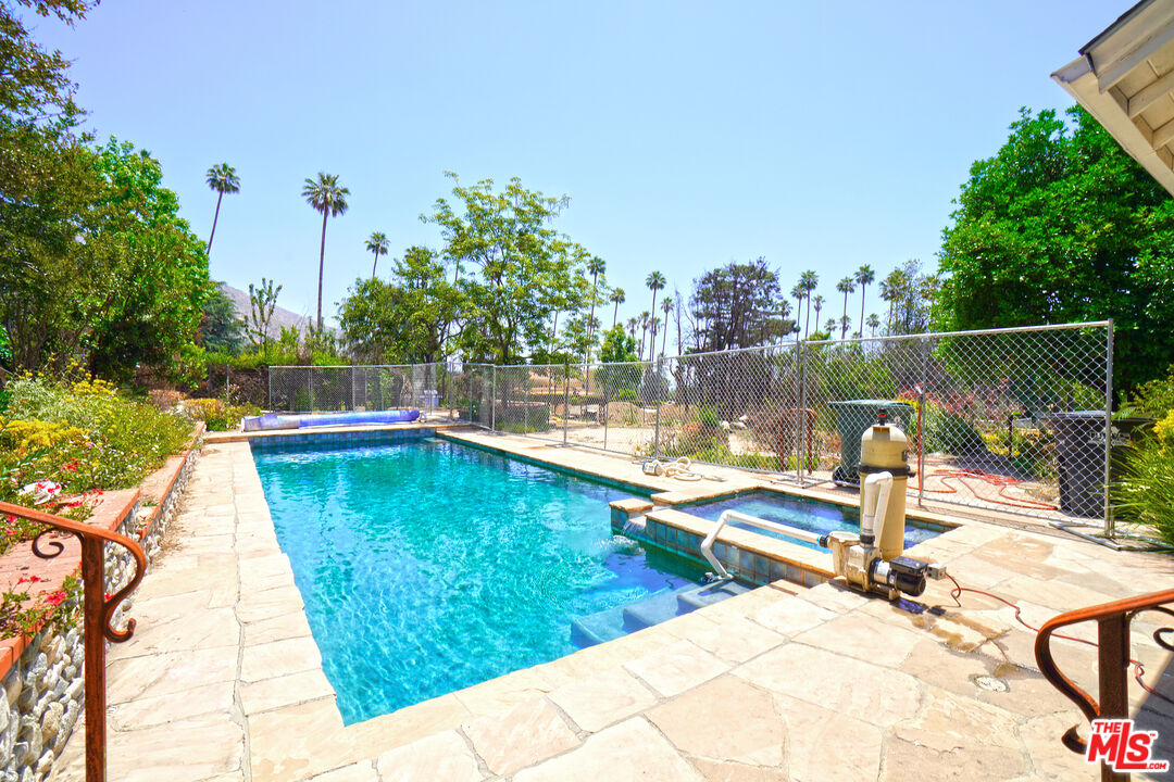 1711 Homewood Dr