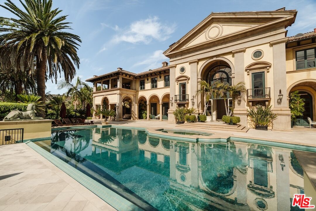 75 Beverly Park Ln