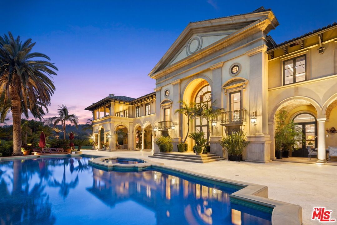 75 Beverly Park Ln