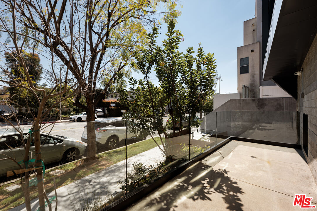 1033 N Vista St Unit: D
