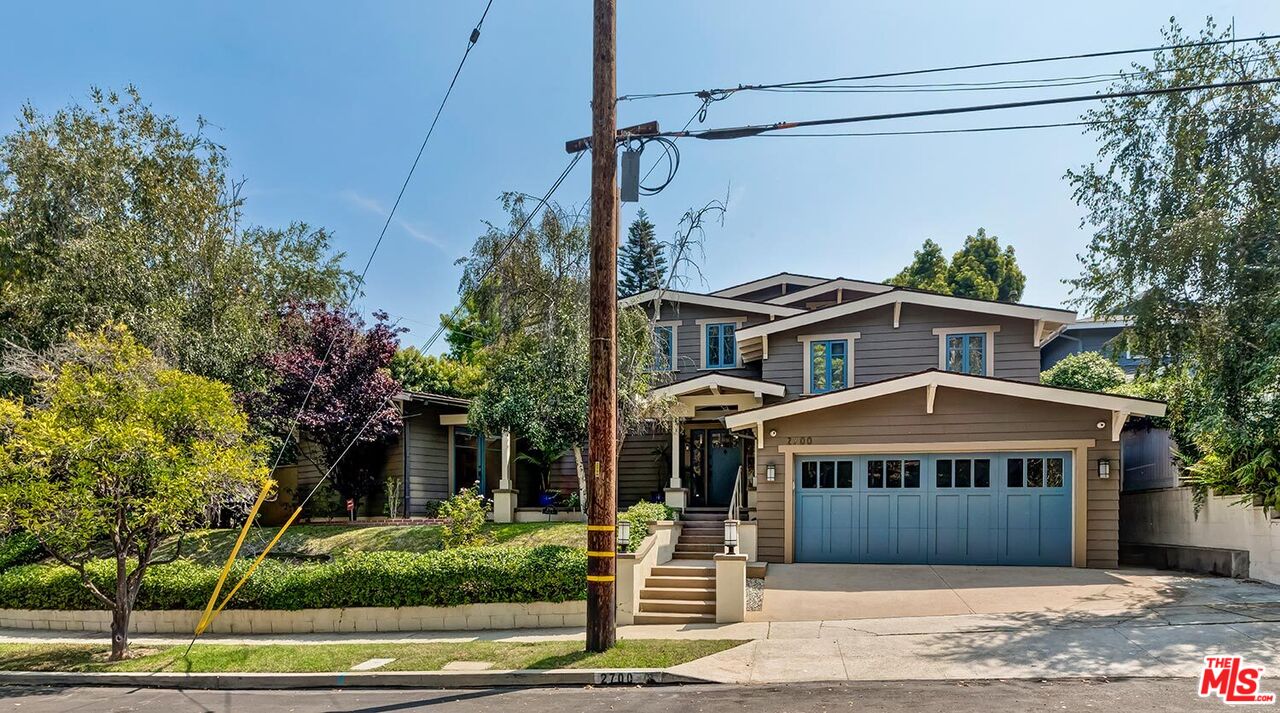 2700 Anchor Ave