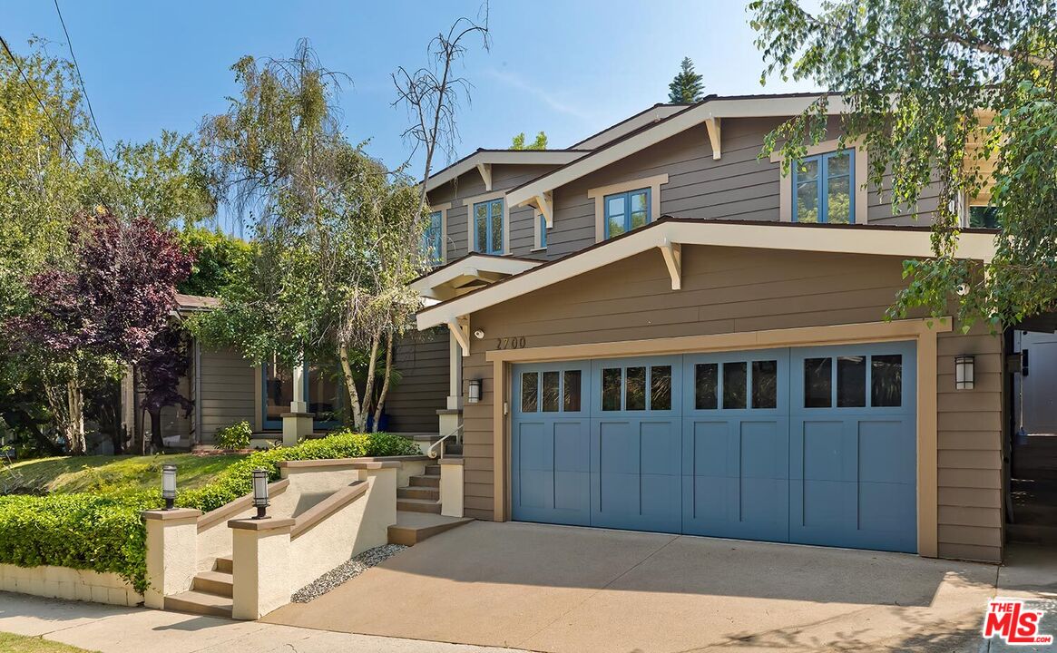 2700 Anchor Ave