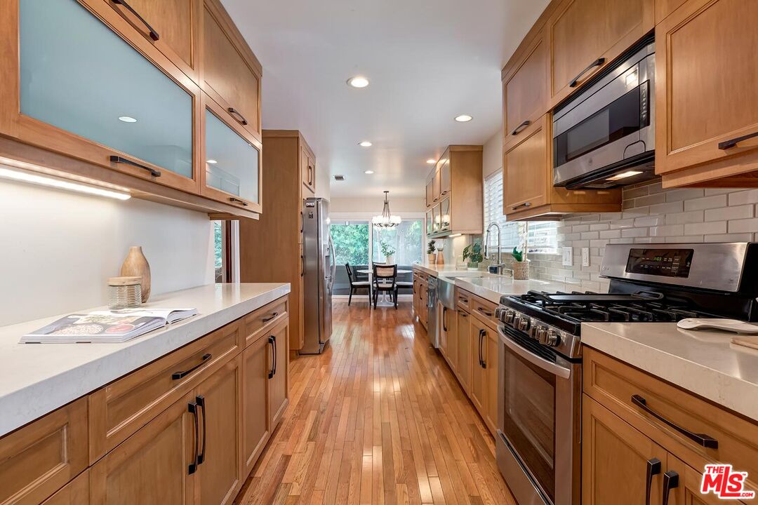 2700 Anchor Ave